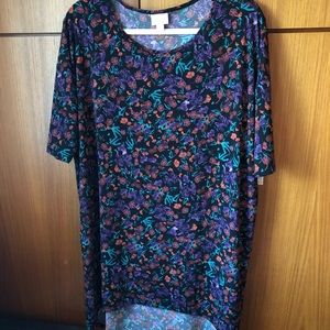 LuLaRoe Tops - LuLaRoe M Irma LuLaRoe Tops - LuLaRoe M Irma
